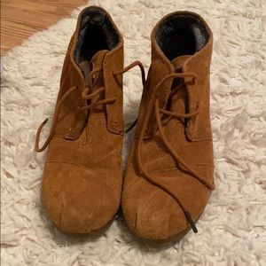 Toms Cognac Desert Wedge